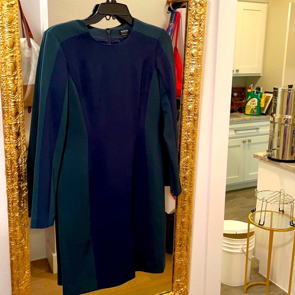 Worth size 4. Perfect condition.  96% wool